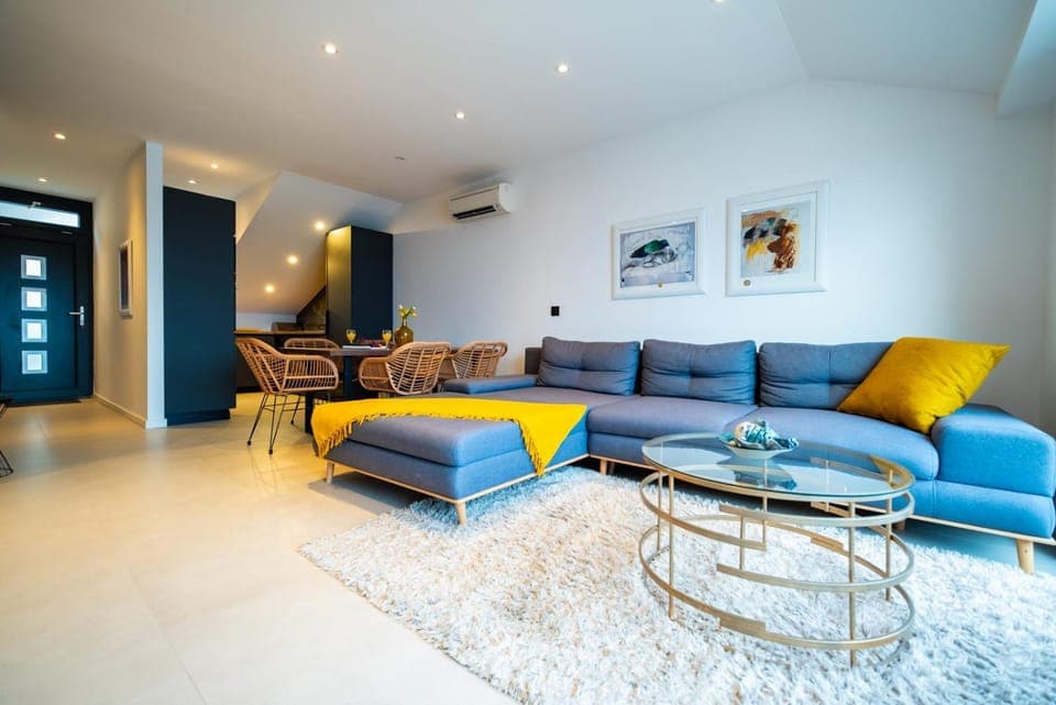 Spring, Summer, Living room, Seating area