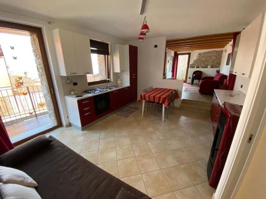 Kitchen or kitchenette, Living room