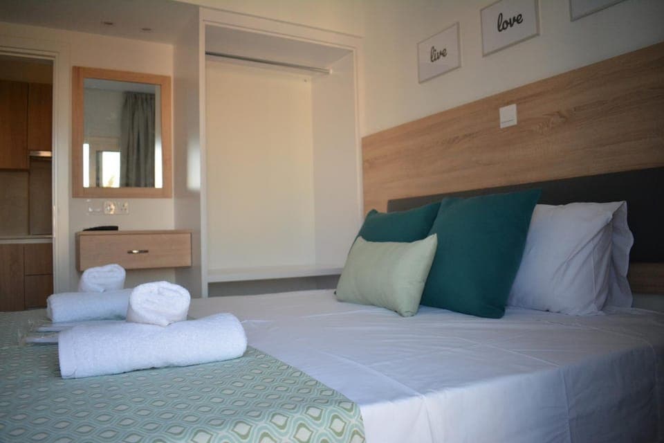 Bed, Photo of the whole room, Bedroom, towels, wardrobe