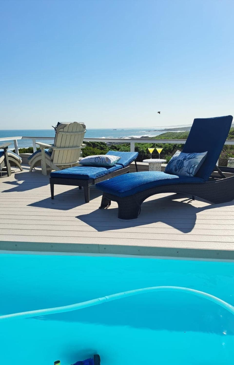 Sea view, Swimming pool, sunbed