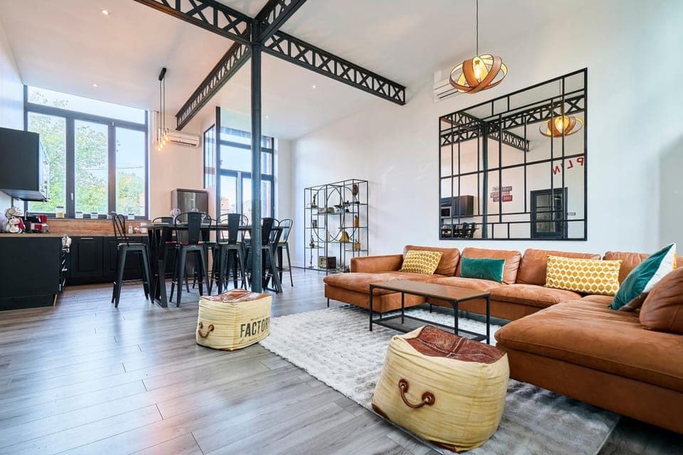 Communal lounge/ TV room, Living room