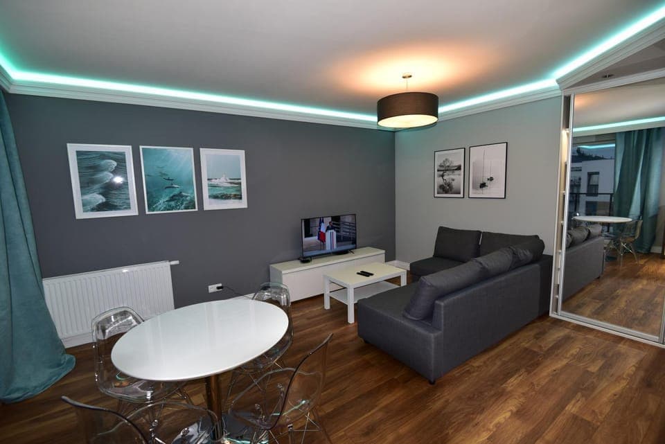 TV and multimedia, Living room, Seating area