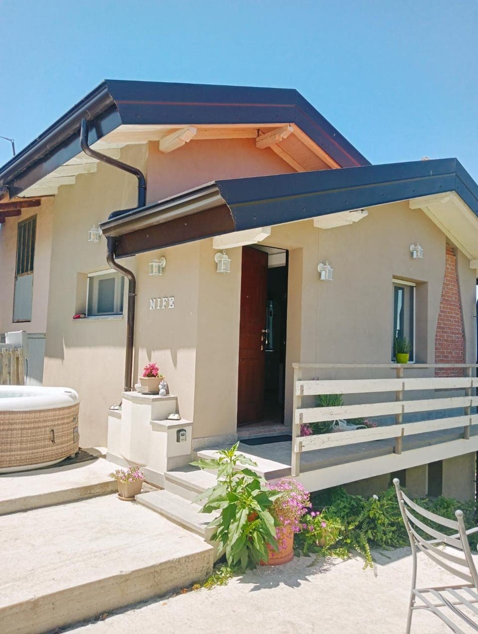 Property building, Swimming pool