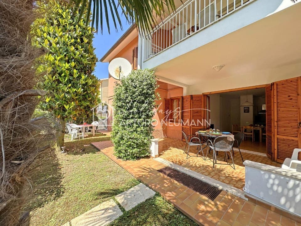 Patio, Garden, Garden view