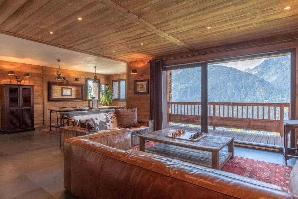 Natural landscape, Living room, Mountain view
