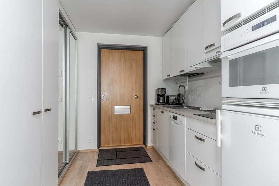 Facade/entrance, dishwasher, microwave, kitchen