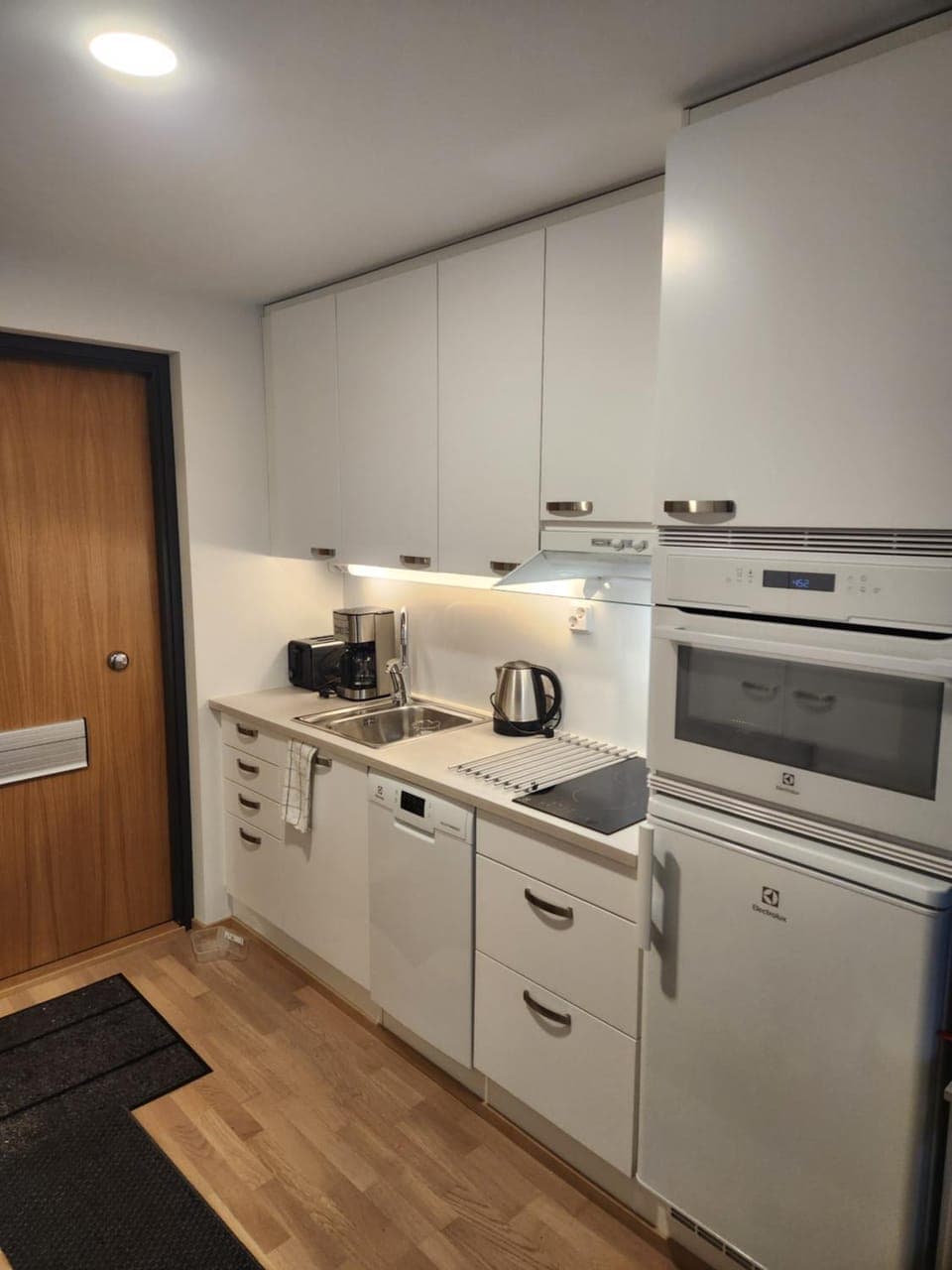 Coffee/tea facilities, Kitchen or kitchenette, Guests, minibar, pet friendly, stove, toaster, kitchen, kitchen