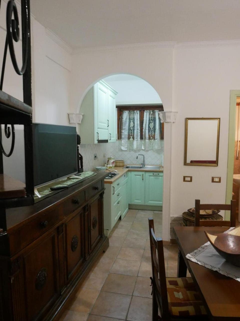 Kitchen or kitchenette