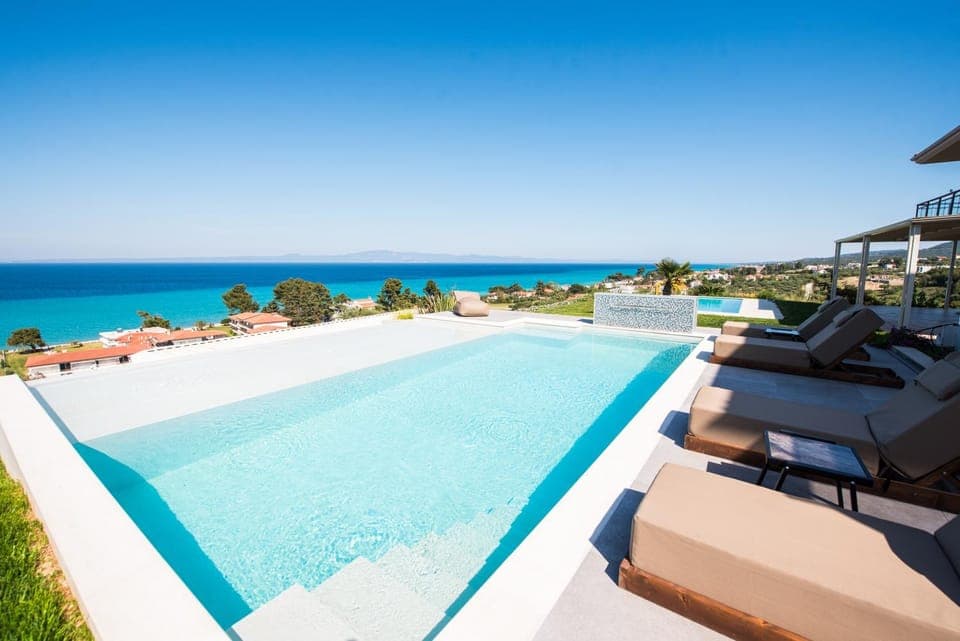 Pool view, Sea view, Swimming pool, sunbed