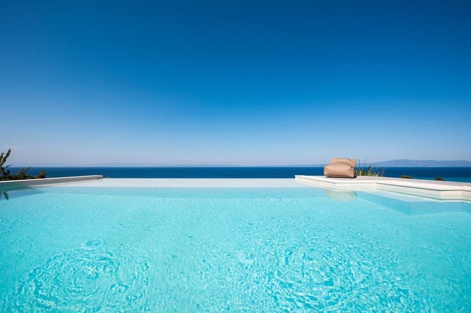 Pool view, Sea view, Swimming pool