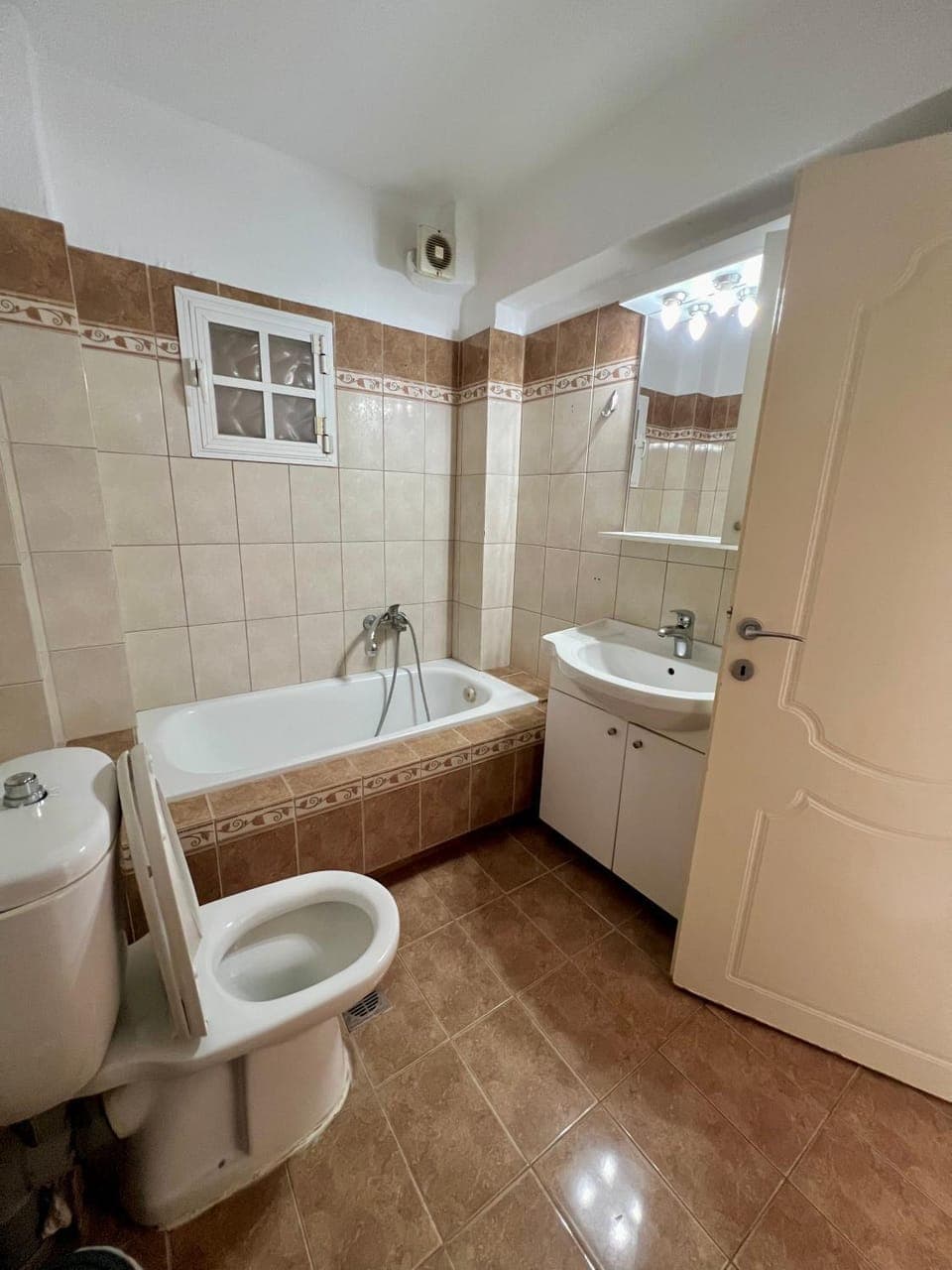 Toilet, Bathroom, Bath