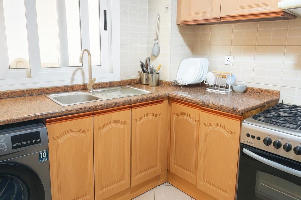 Kitchen or kitchenette, kitchen