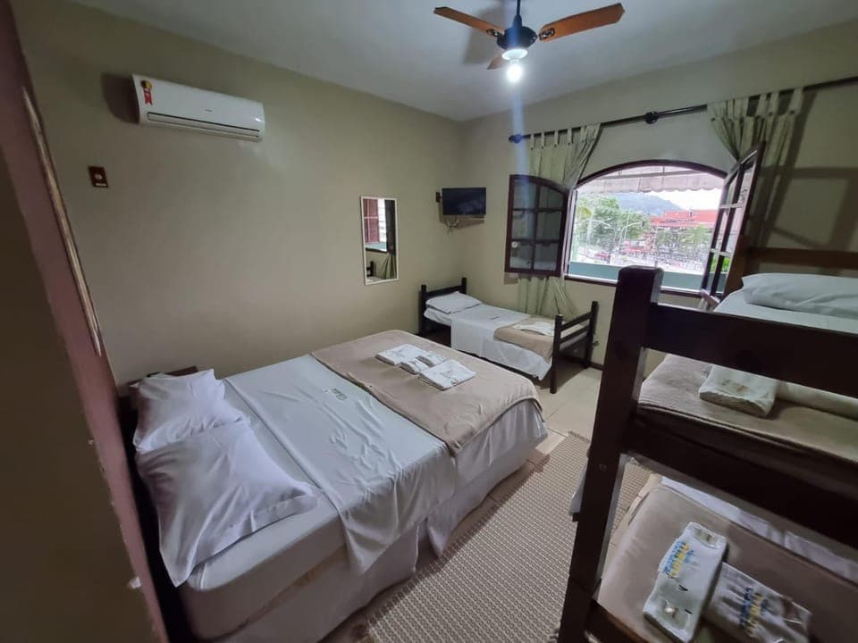 Photo of the whole room, Bedroom, air conditioner