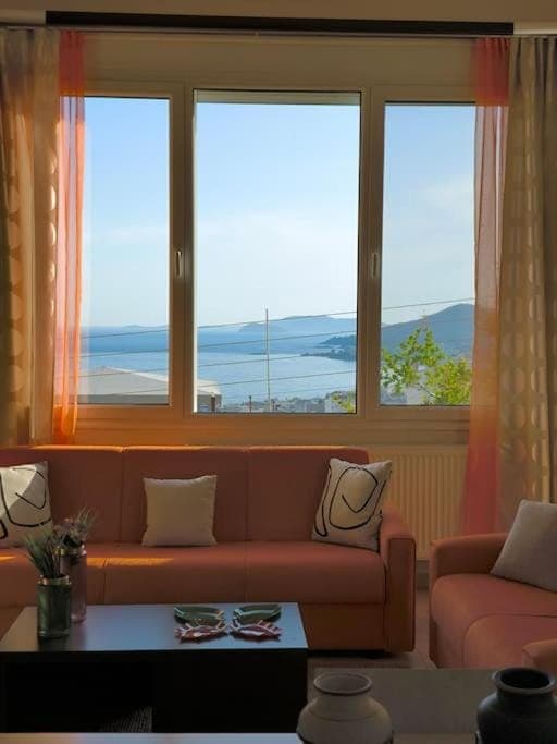 Living room, Sea view