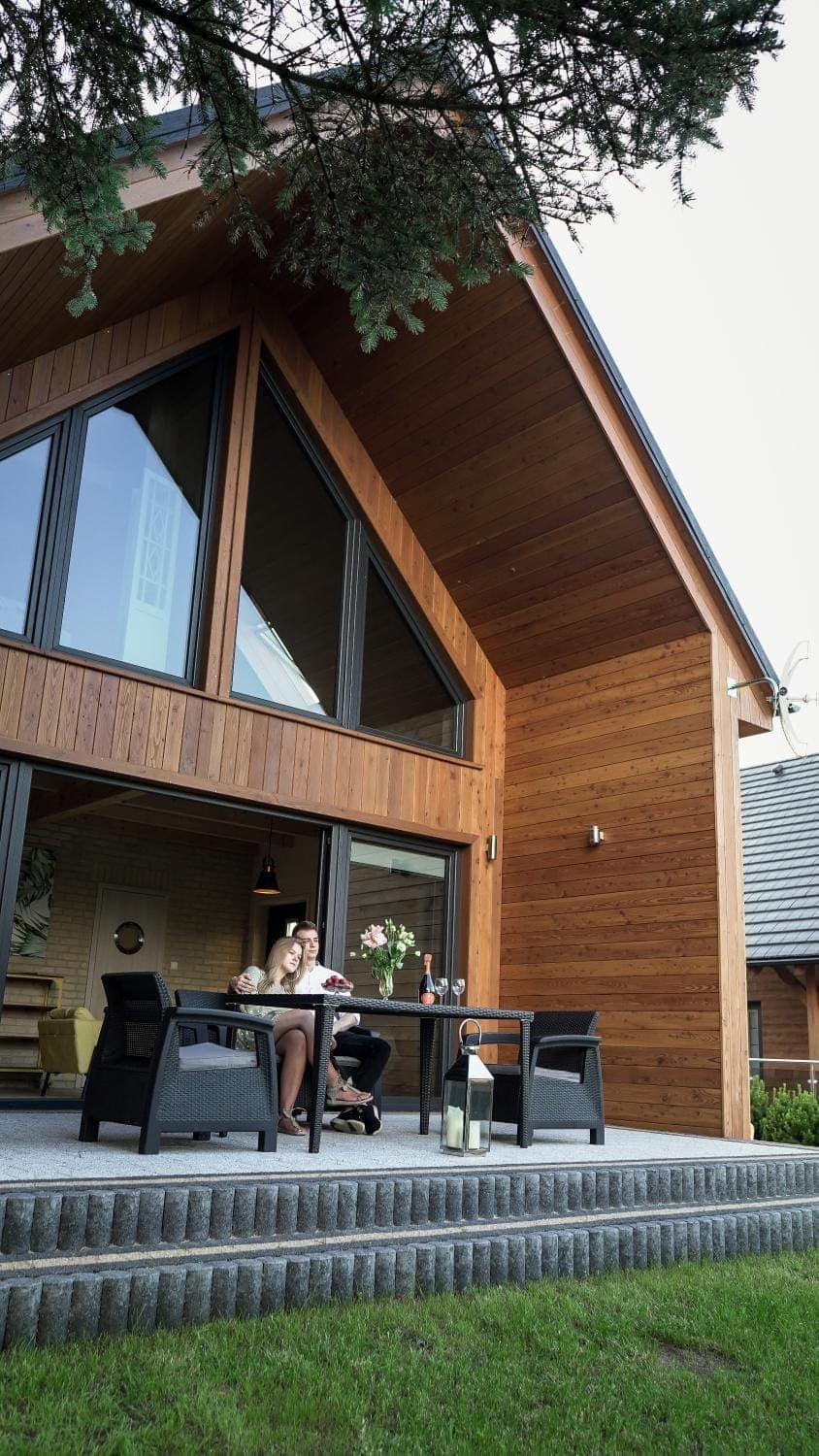 Property building, Patio, Garden, Living room, Seating area, Dining area, Garden view