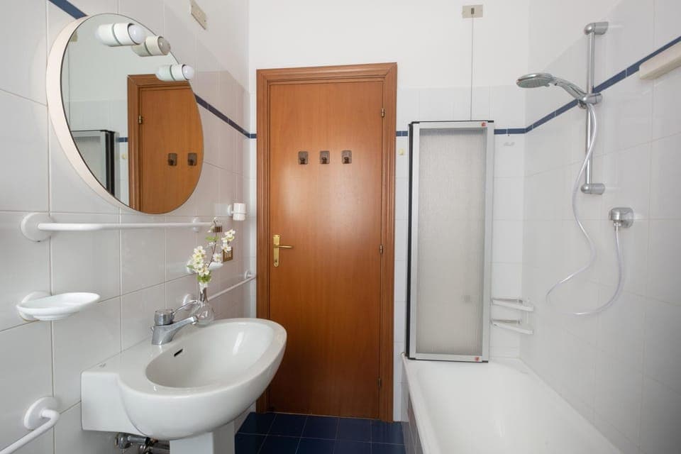 Shower, Bathroom, Bath