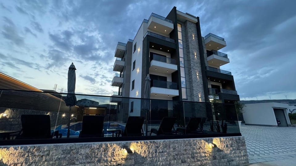 Property building, Day, Parking