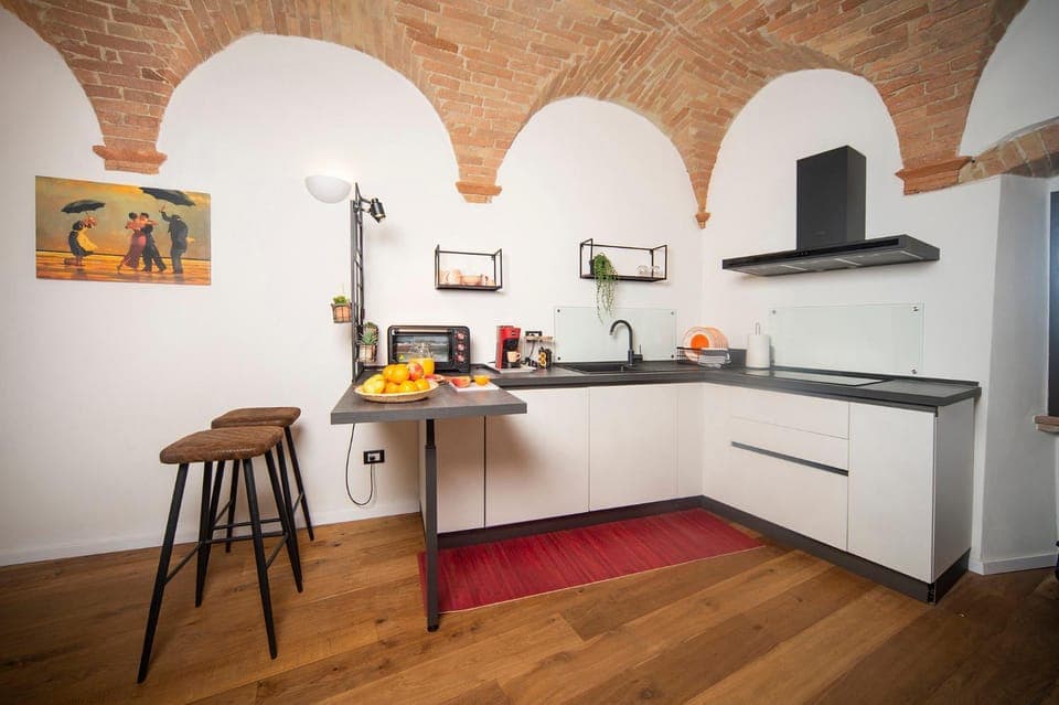 Kitchen or kitchenette, pet friendly, stove