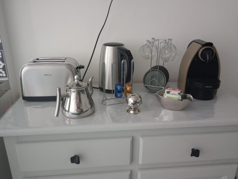 Coffee/tea facilities