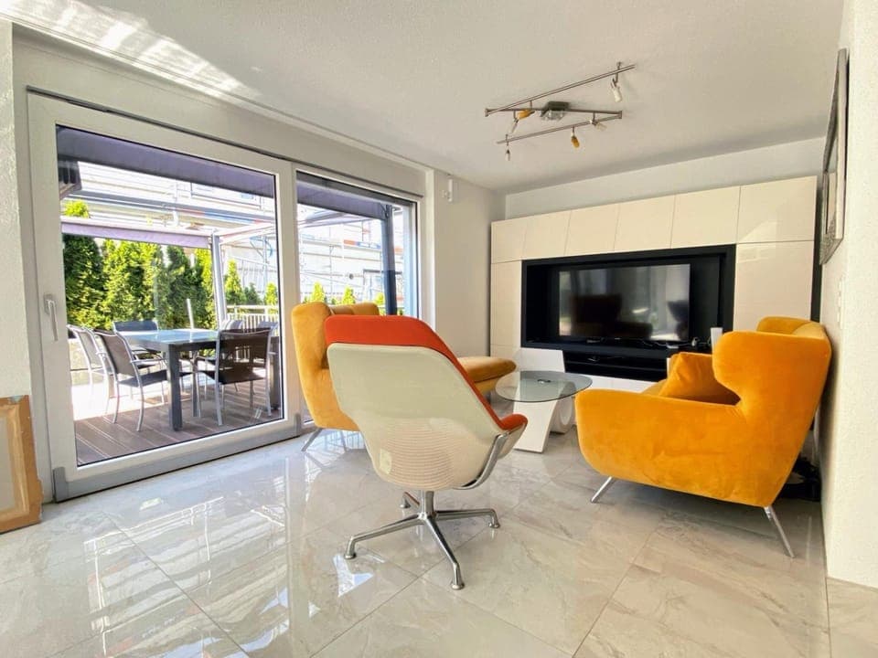 TV and multimedia, Living room, Seating area