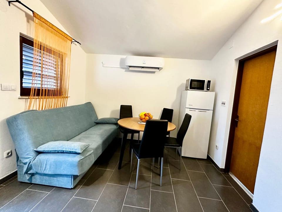 Living room, Seating area, minibar, air conditioner