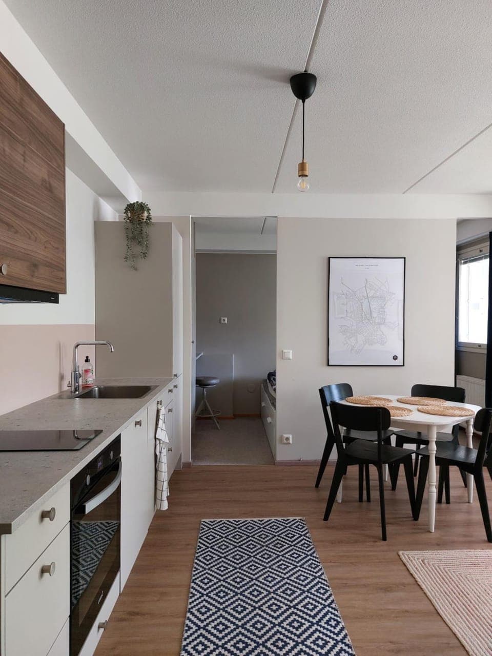 Kitchen or kitchenette, Dining area, pet friendly, stove