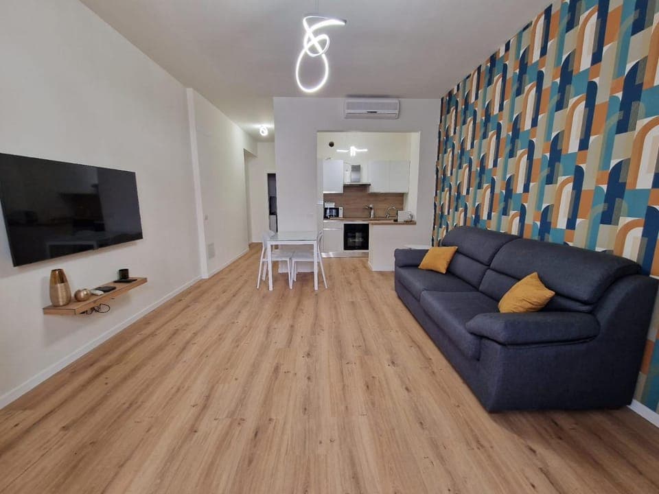 Communal lounge/ TV room, TV and multimedia, Kitchen or kitchenette, Living room, Seating area, Evening entertainment, minibar, pet friendly