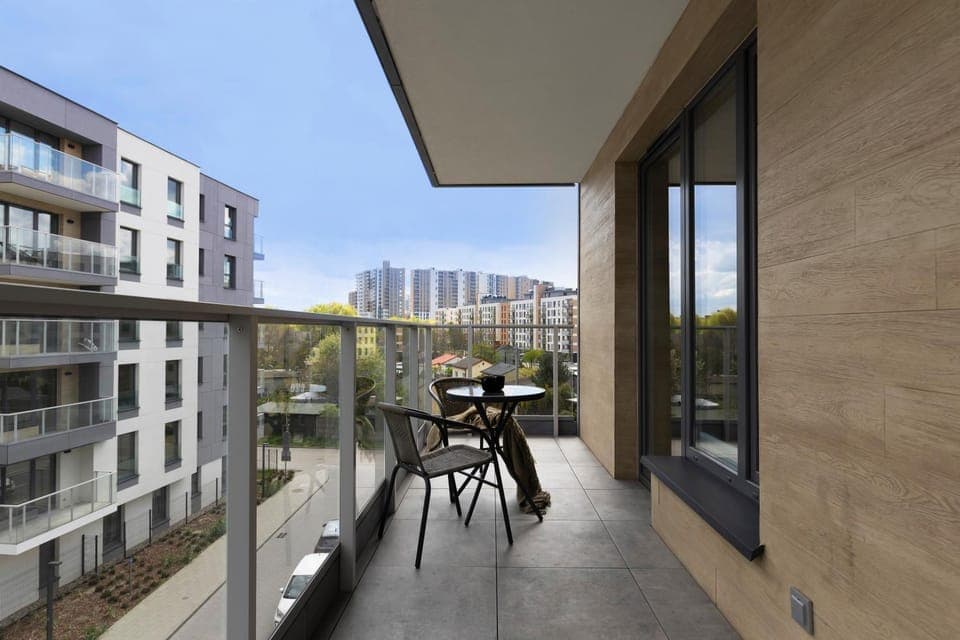 Property building, Day, View (from property/room), Balcony/Terrace