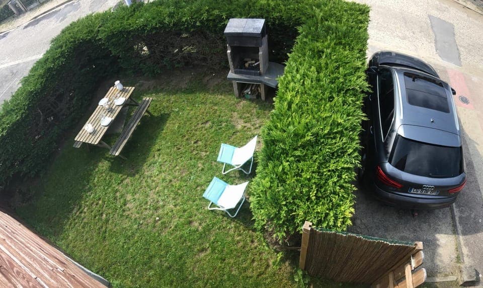 BBQ facilities, Garden, Garden view, Parking, sunbed