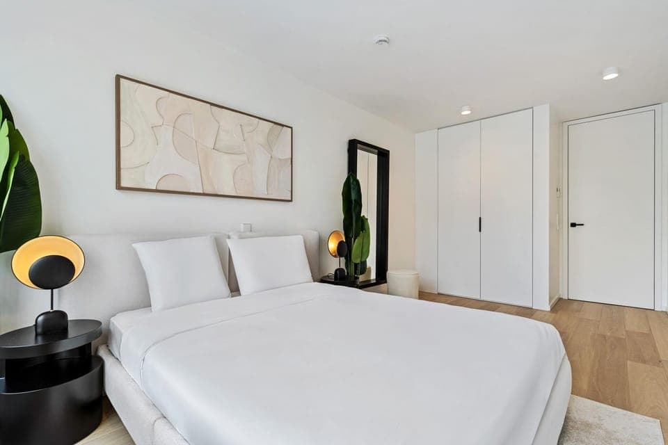 Bed, Photo of the whole room, Bedroom, wardrobe