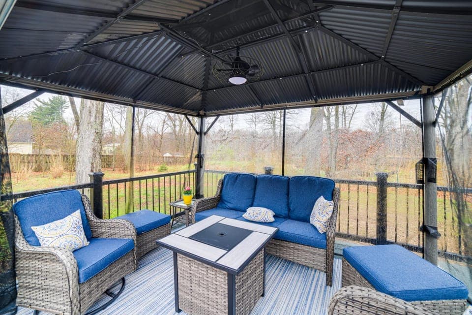 Indiana Dunes Home w/ Gas Grill: 1 Mi to Beach! House in Indiana Dunes