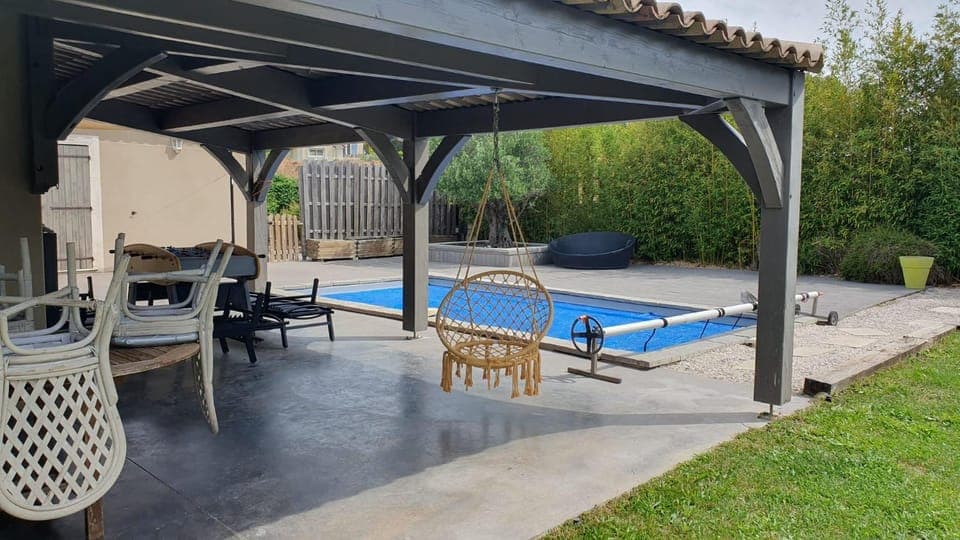 Pool view, Swimming pool