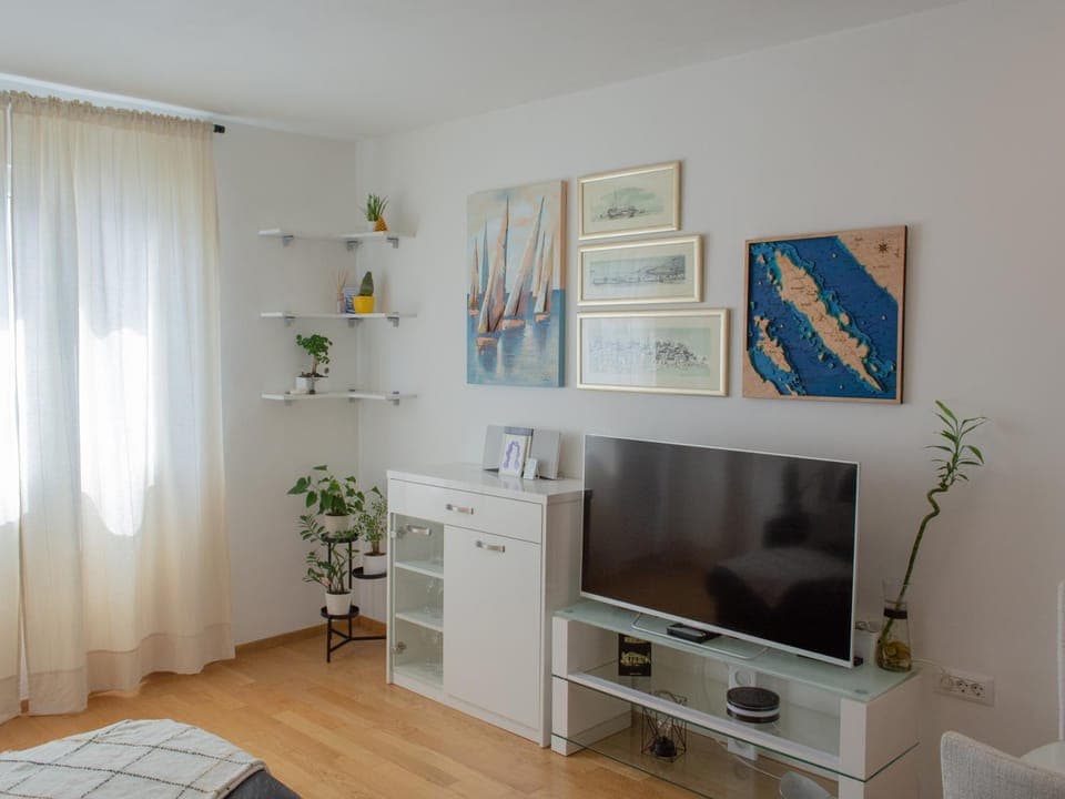 Communal lounge/ TV room, TV and multimedia, Evening entertainment