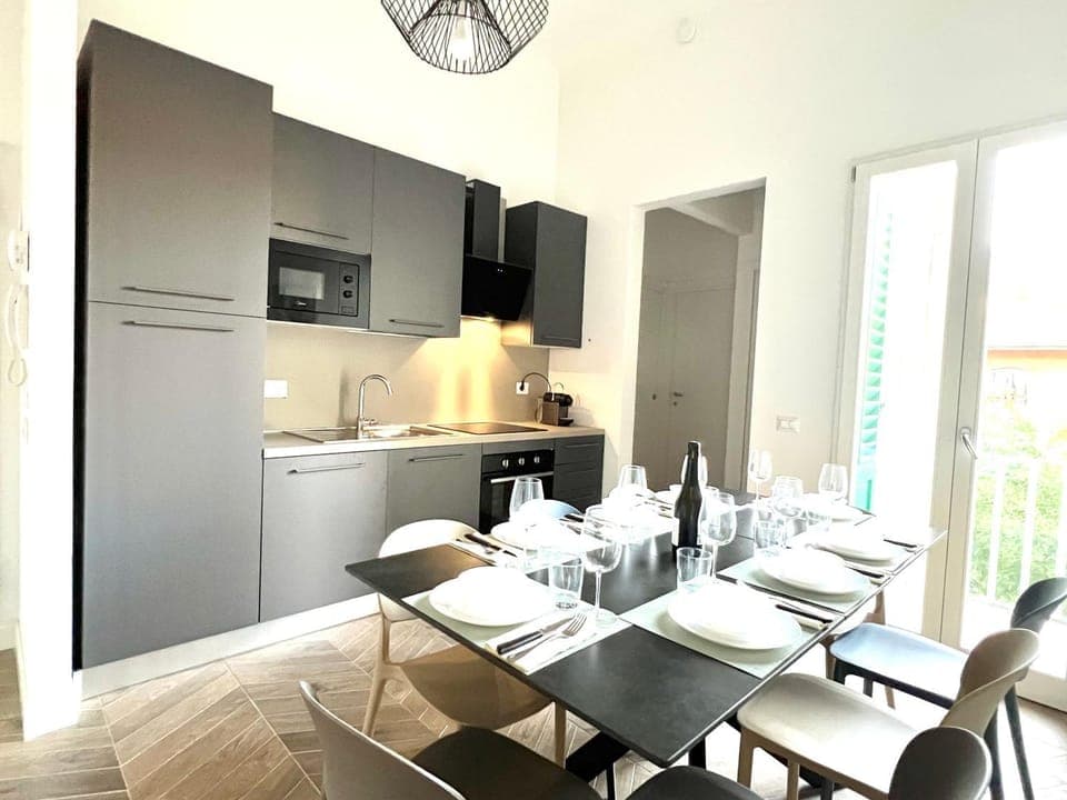 Kitchen or kitchenette, Dining area, dishwasher, flat iron, oven, stove, kitchen