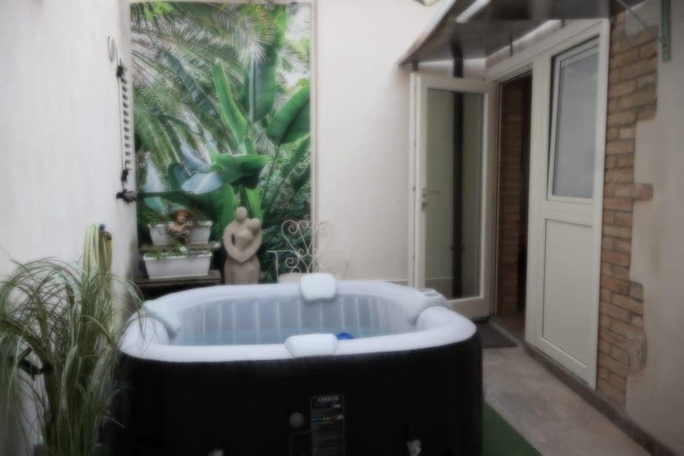 Inner courtyard view