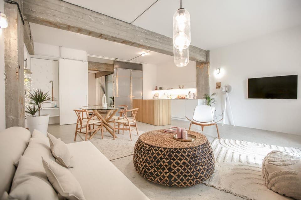 TV and multimedia, Living room, Dining area