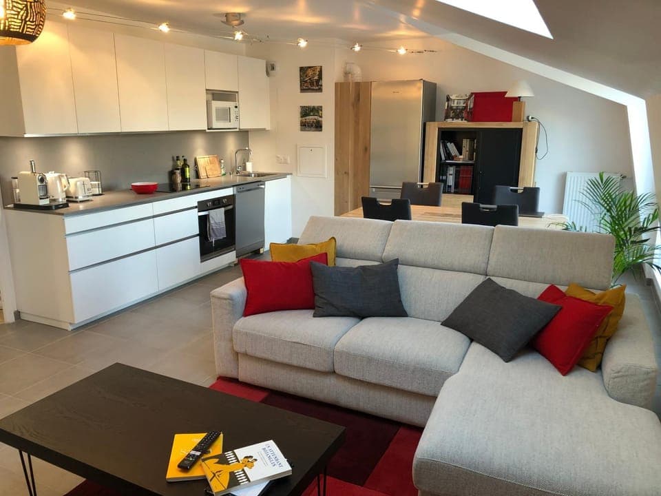 Kitchen or kitchenette, Seating area, dishwasher, pet friendly