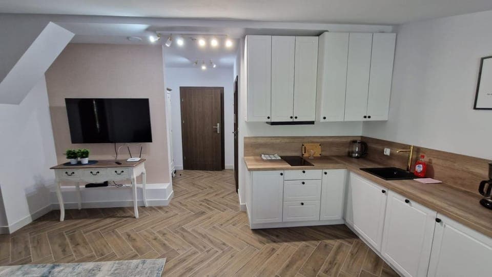 TV and multimedia, Kitchen or kitchenette