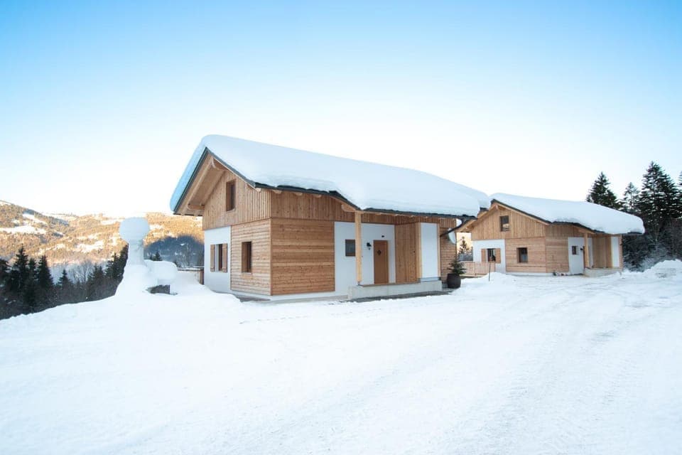 Property building, Skiing
