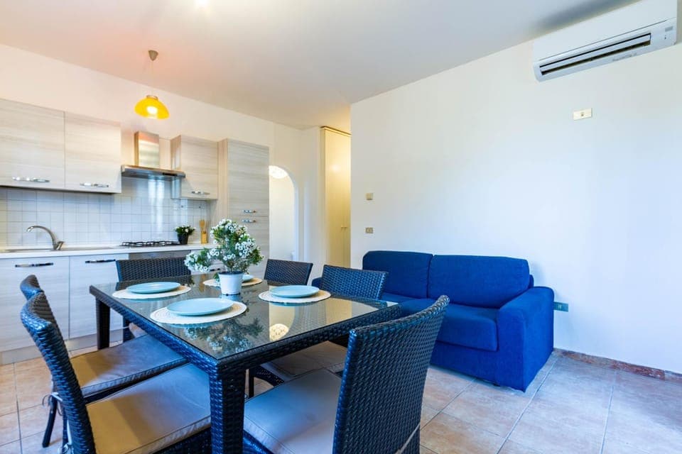 Kitchen or kitchenette, Living room, Dining area, air conditioner