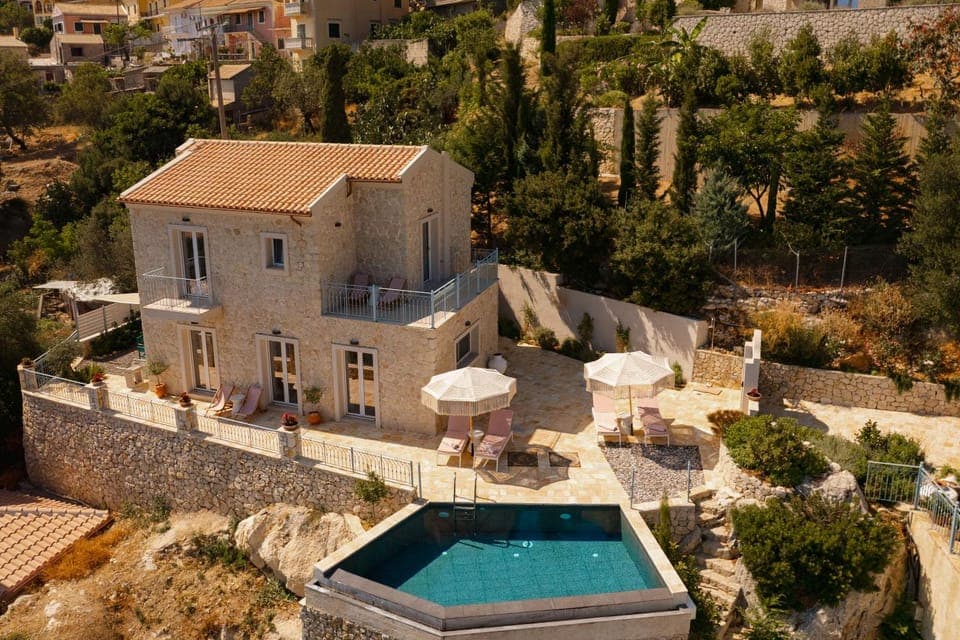 Property building, Day, Bird's eye view, Pool view, Swimming pool, sunbed
