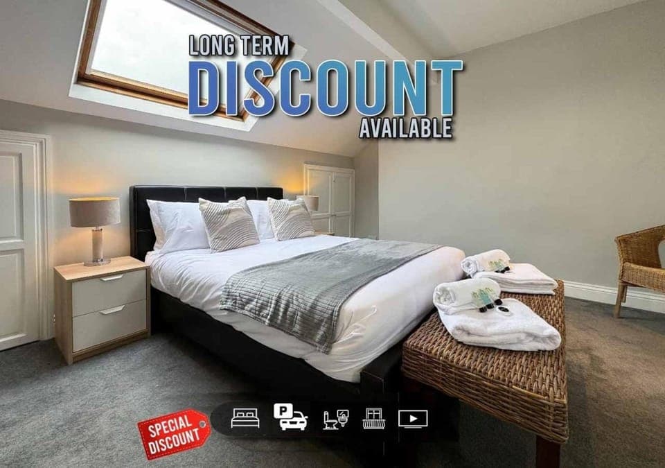 Photo of the whole room, Logo/Certificate/Sign, Bedroom