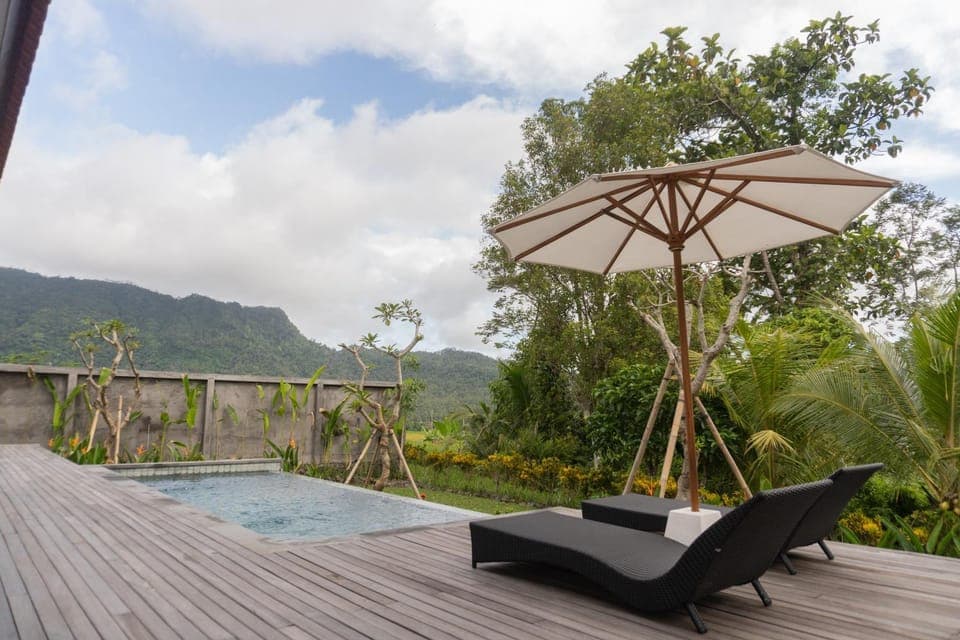 Day, Balcony/Terrace, Mountain view, Pool view, Swimming pool, sunbed