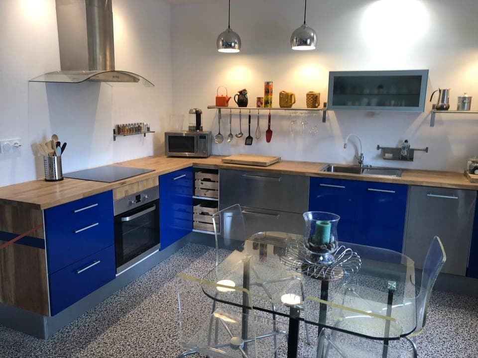 Coffee/tea facilities, Kitchen or kitchenette, Dining area, dishwasher, minibar, pet friendly, stove