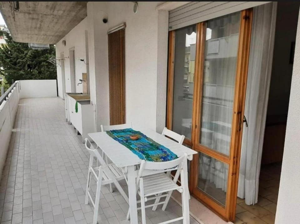 Property building, Balcony/Terrace