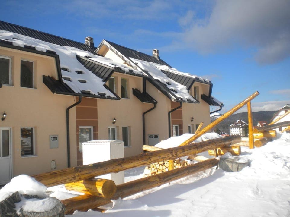 Facade/entrance, Garden