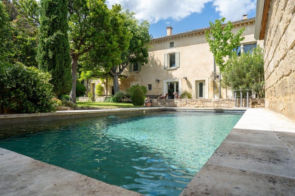 Property building, Garden, Garden view, Swimming pool