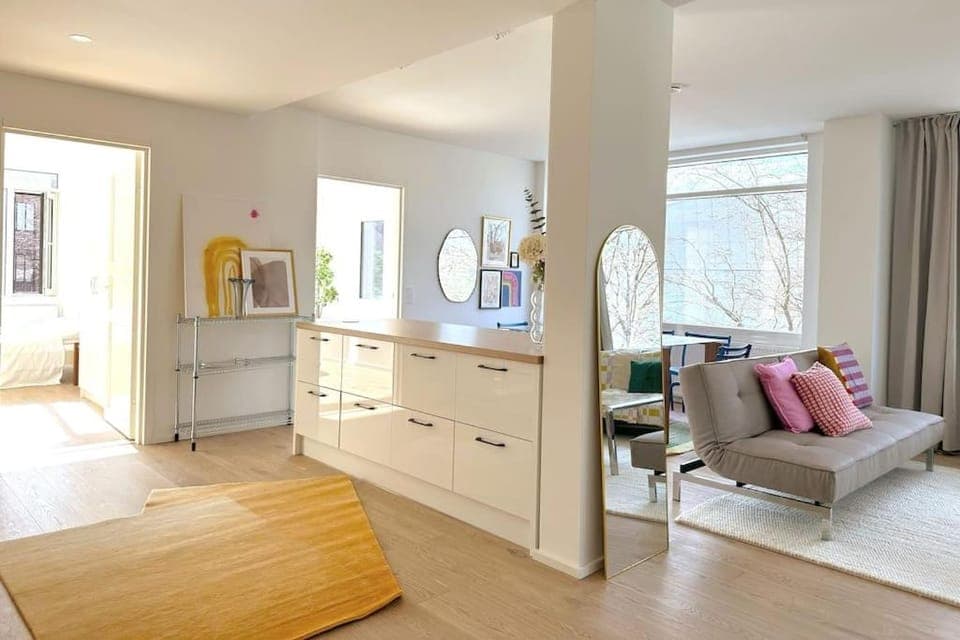 Kitchen or kitchenette, Living room, Photo of the whole room, Seating area