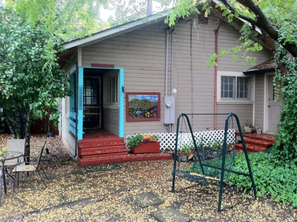 Facade/entrance, Garden