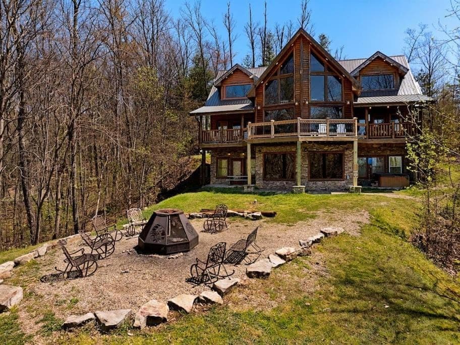 Property building, Natural landscape, Mountain view